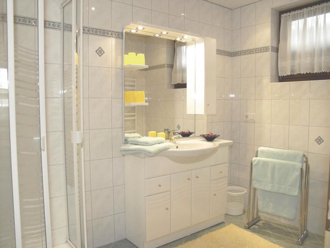 Badezimmer im Appartement 2